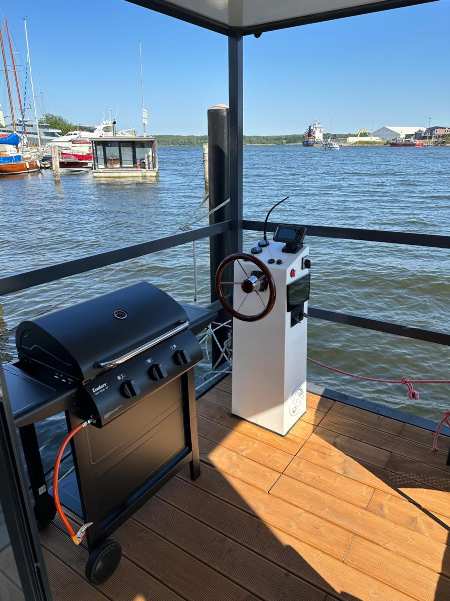 Apartment Premium Hausboot Trave Traum *