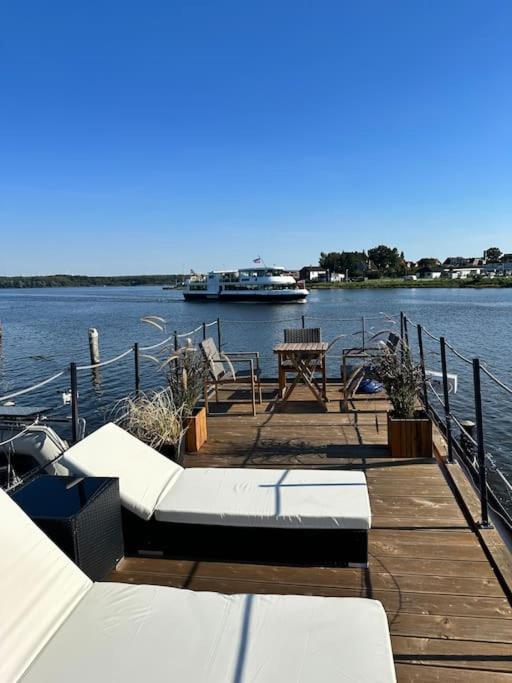 Premium Hausboot Trave Traum Apartment Lubeck